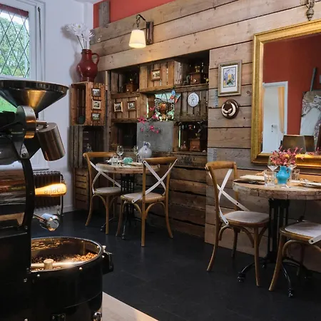 Geulzicht Bed & Breakfast 3*