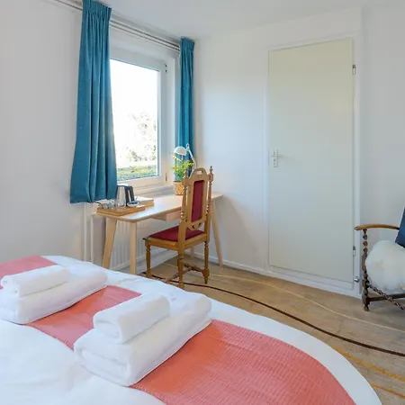Bed & Breakfast Geulzicht 3*