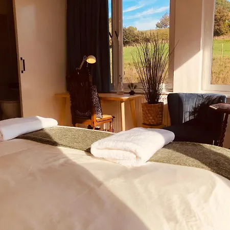 Geulzicht Bed & Breakfast 3*